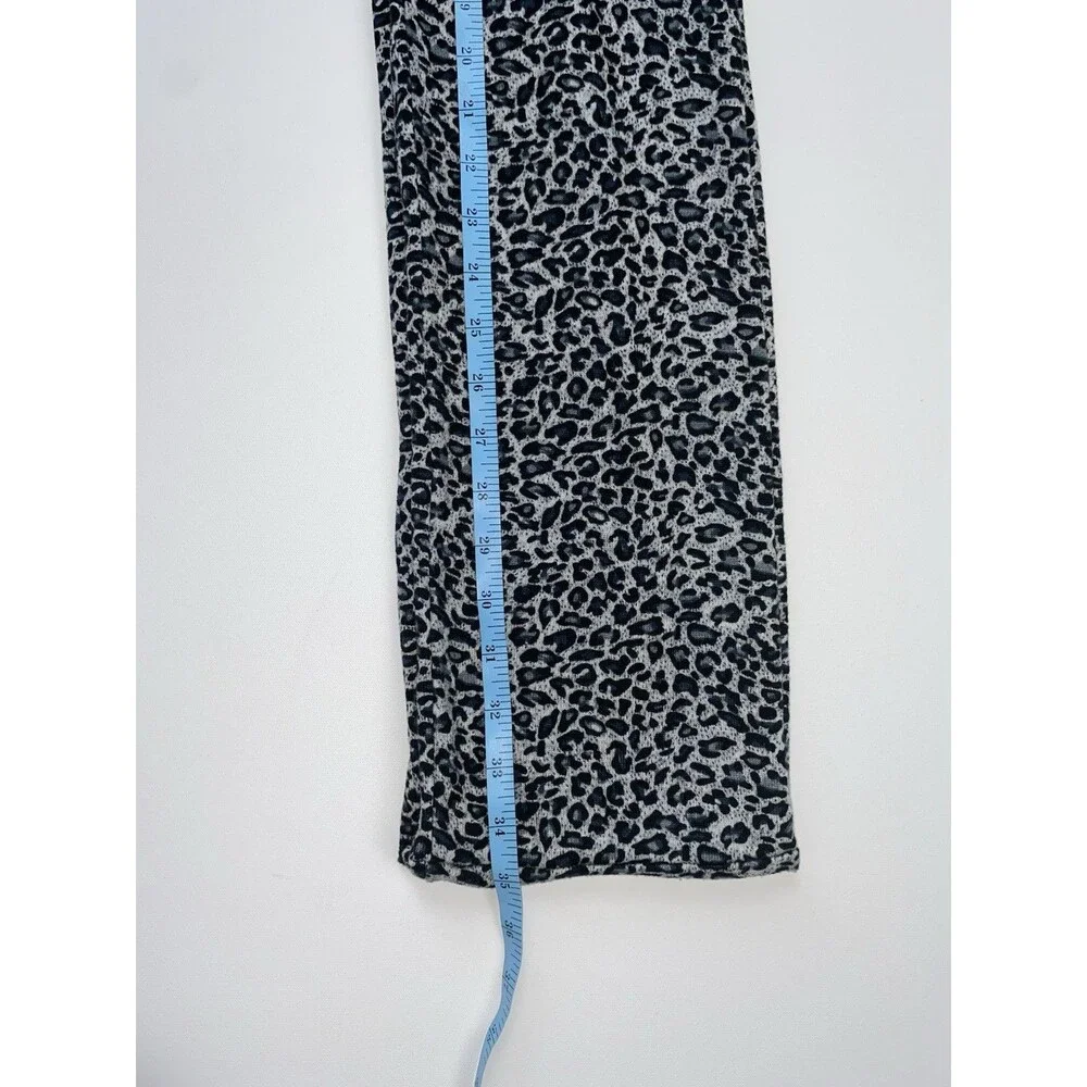 Women’s Black Gray Animal Print Infinity Scarf Polyester 35” x 7”